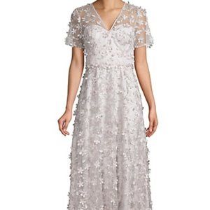 NWT Carmen Marc Valvo Infusion Floral Applique Gown 12